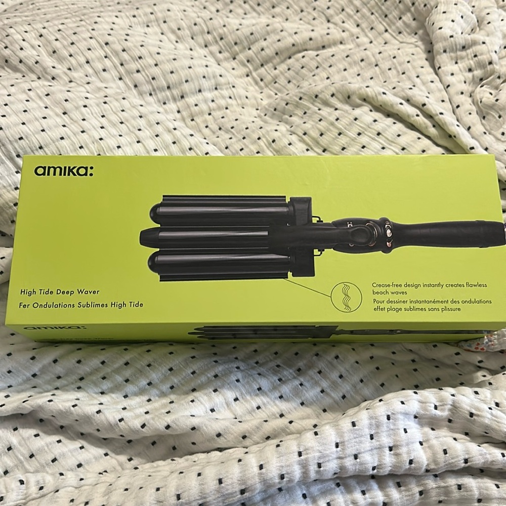 amika High Tide Deep Waver - NEW, never used